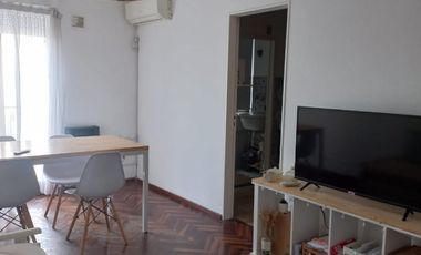 BALCARCE 137 bis - piso alto con vista al rio.