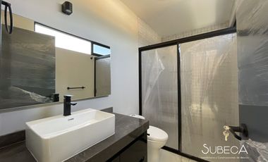 CASA EN VENTA EN FRACCIONAMIENTO PRIVADO, COATEPEC, VERACRUZ