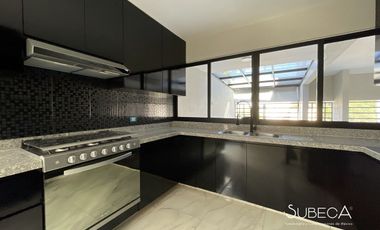 CASA EN VENTA EN FRACCIONAMIENTO PRIVADO, COATEPEC, VERACRUZ