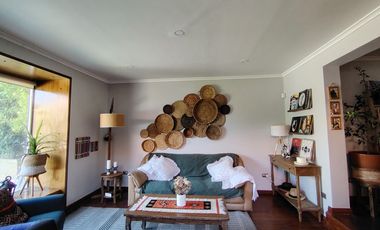 PRECIOSA CASA VENTA SAN CARLOS DE  APOQUINDO / CERRO CATEDRA