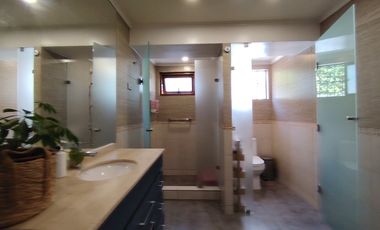 PRECIOSA CASA VENTA SAN CARLOS DE  APOQUINDO / CERRO CATEDRA