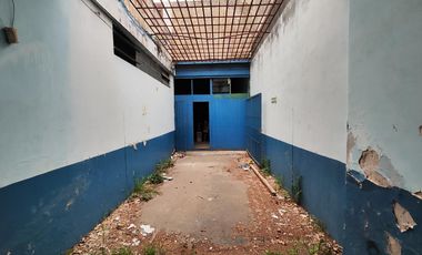 Venta Galpón con elevador