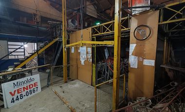 Venta Galpón con elevador