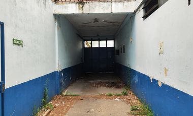 Venta Galpón con elevador