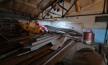Venta Galpón con elevador