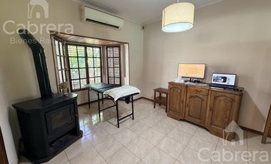 Venta de Casa 4 dorm Villa Elisa La Plata