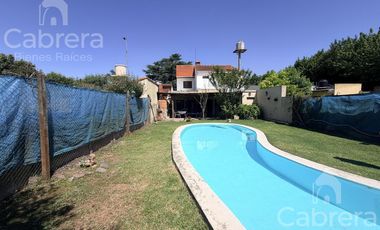 Venta de Casa 4 dorm Villa Elisa La Plata