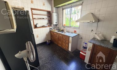 Venta de Casa 4 dorm Villa Elisa La Plata