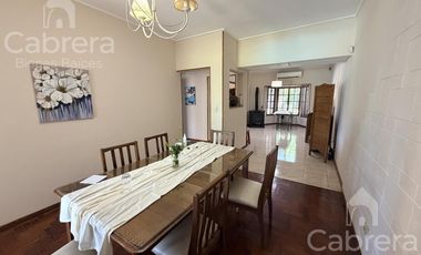 Venta de Casa 4 dorm Villa Elisa La Plata