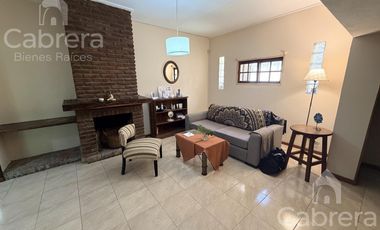 Venta de Casa 4 dorm Villa Elisa La Plata