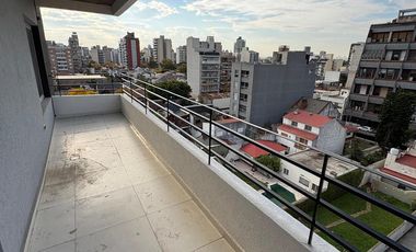 VENTA DEPARTAMENTO 2 AMBIENTES CON PATIO LANUS ESTE