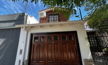 Alquiler Martinez PH en Av H. Irigoyen 731