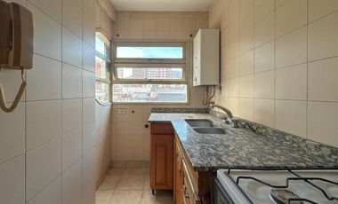 Departamento en alquiler en Lanús Oeste monoambiente