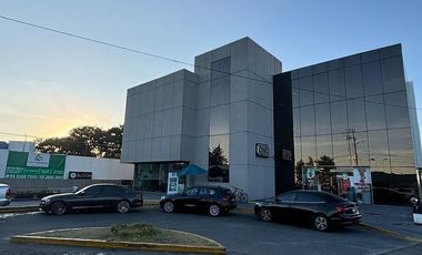 Oficina Renta, Novo Emerald Business and Health Center.