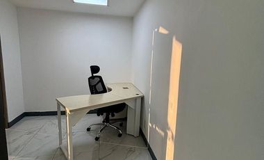 Oficina Renta, Novo Emerald Business and Health Center.