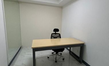 Oficina Renta, Novo Emerald Business and Health Center.