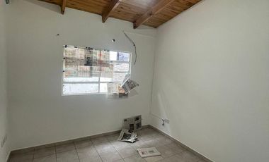 PH SIN EXPENSAS - PATIO PROPIO - TODOS LOS SERVICIOS - RAPIDOS ACCESOS