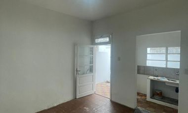 PH SIN EXPENSAS - PATIO PROPIO - TODOS LOS SERVICIOS - RAPIDOS ACCESOS