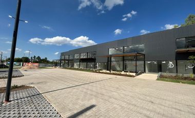 Alquiler Local Comercial  Paseo San Guillermo. Camino a San Carlos