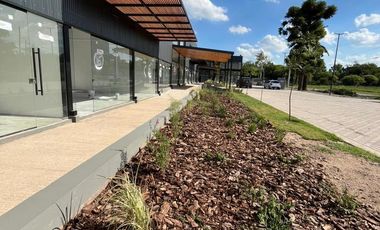 Alquiler Local Comercial  Paseo San Guillermo. Camino a San Carlos