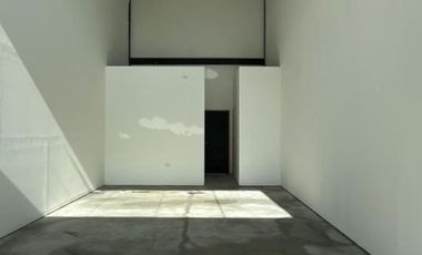 Alquiler Local Comercial  Paseo San Guillermo. Camino a San Carlos