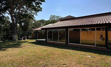 Casa en la Cañada,Comala