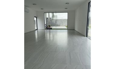 CASA RENTA EN ALYA RESIDENCIAL