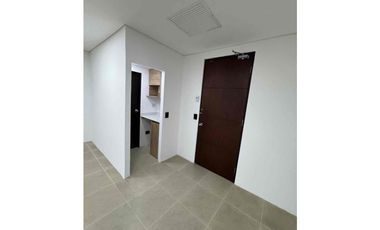 Oficina moderna y funcional en Centro Empresarial Chipichape