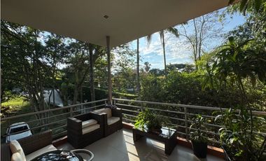 Hermosa casa campestre en Cerritos