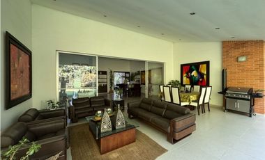 Hermosa casa campestre en Cerritos