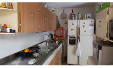 CASA UNIFAMILIAR PARA LA VENTA UBICADA EN CALASANZ