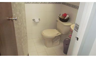 CASA UNIFAMILIAR PARA LA VENTA UBICADA EN CALASANZ