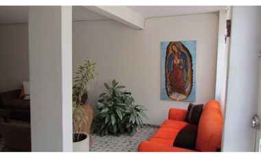 CASA UNIFAMILIAR PARA LA VENTA UBICADA EN CALASANZ