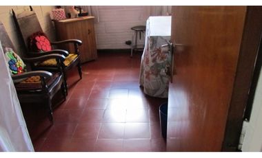 CASA UNIFAMILIAR PARA LA VENTA UBICADA EN CALASANZ