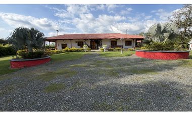 VENTA DE FINCA-HOTEL EN CIRCASIA, QUINDO, COLOMBIA