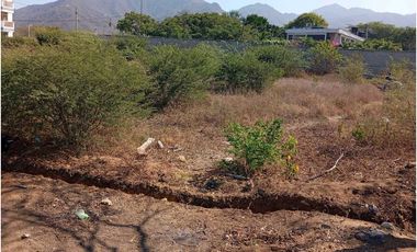 Lote cerca al aeropuerto Santa Marta Colombia