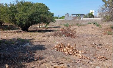 Lote cerca al aeropuerto Santa Marta Colombia