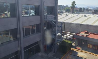 Oficina en renta de 3,600 m2 en Tlalnepantla