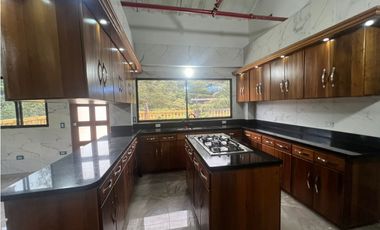Apartarmento en arriendo Envigado el salado