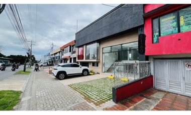 SE ALQUILA ESPECTACULAR CASA COMERCIAL AVENIDA 30 DE AGOSTO PEREIRA