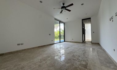 Casa en  venta en Mérida YCC  club de Golf YCC 5 recámaras