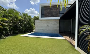 Casa en  venta en Mérida YCC  club de Golf YCC 5 recámaras