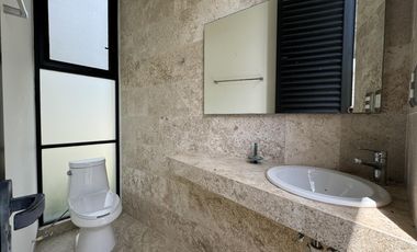 Casa en  venta en Mérida YCC  club de Golf YCC 5 recámaras