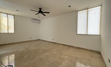 Casa en  venta en Mérida YCC  club de Golf YCC 5 recámaras