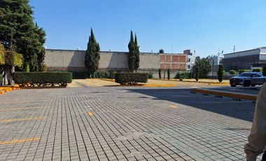 Oficina en renta de 3,600 m2 en Tlalnepantla