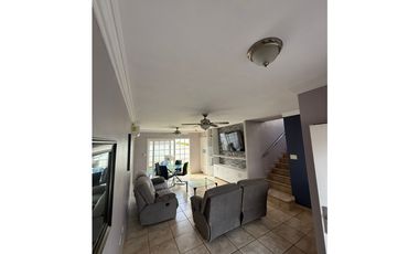 SE ALQUILA CASA EN PASEO DEL NORTE  PH EVEREST