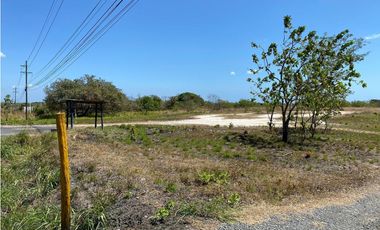 SAN CARLOS / 4957M / TERRENO PLANO / FRENTE A VIA INTERAMERICANA