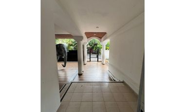 ALQUILER LOCAL SAN FRANCISCO 1300 M2 COMERCIAL MLD