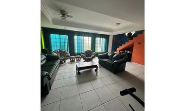 Casa amoblada en Limajo