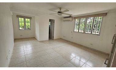 SE VENDE CASA EN EL HEXAGONO - ALTOS DEL GOLF - SAN FRANCISCO